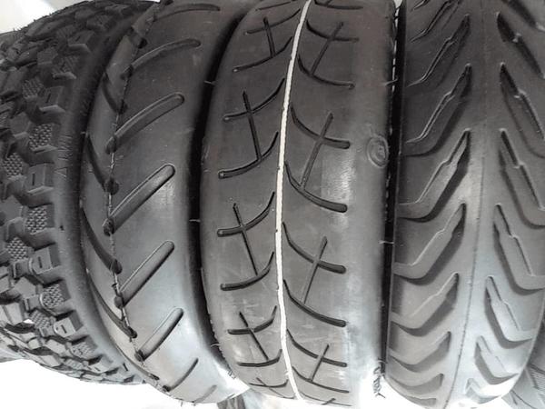 Pneu et chambre à air de 8 .5 Pouces