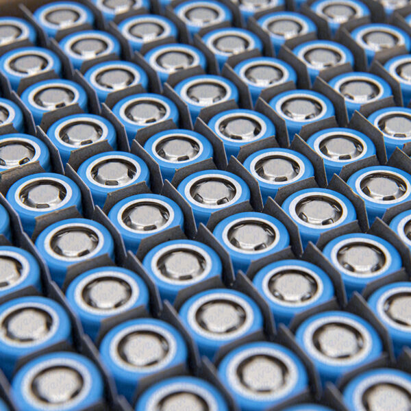 Cellule Lí-ION EVE ICR18650-26V 2550mAh – 7.65A – caisse de 100 Miscooter