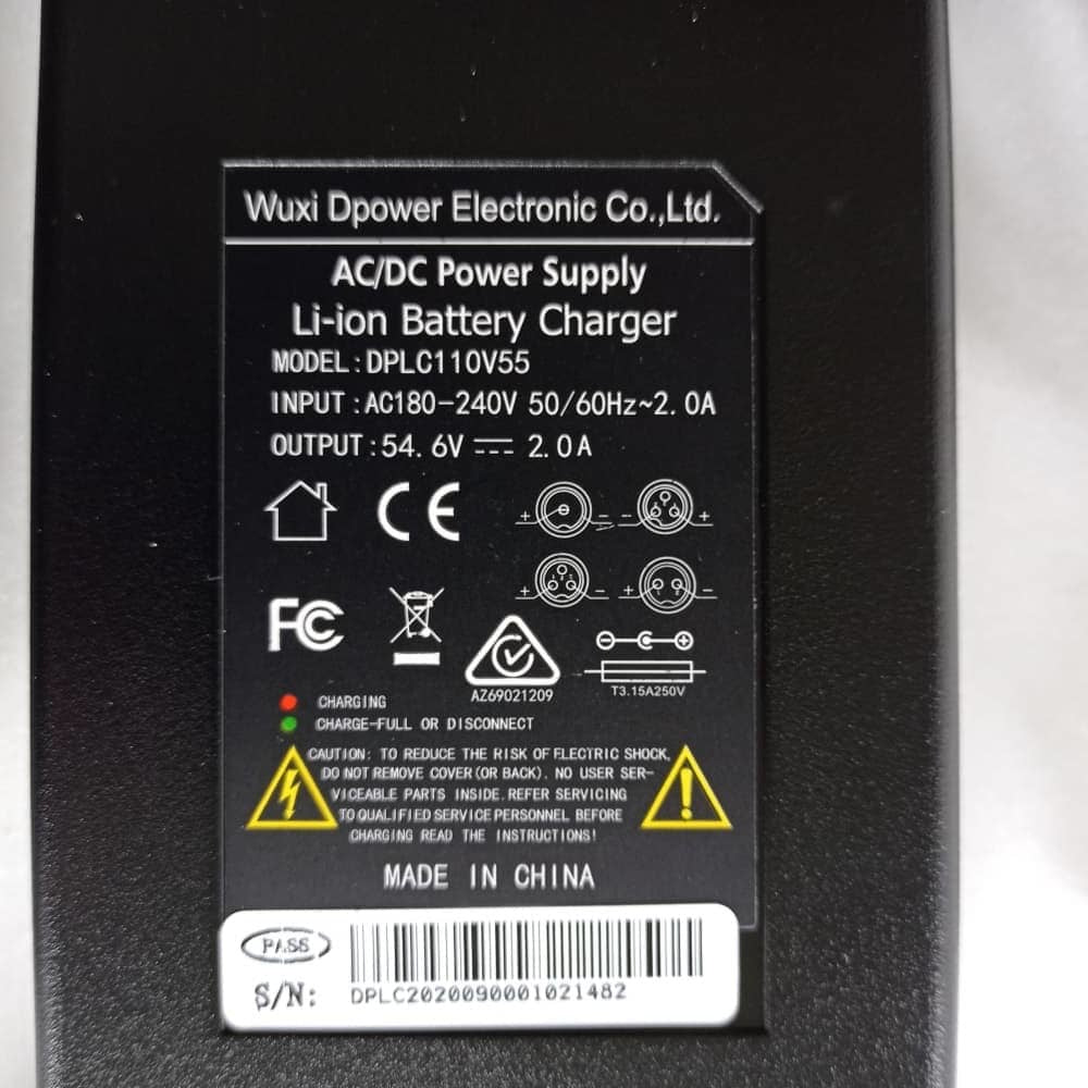 Chargeur Batterie 54,6V 2A X-série 600 Smolt and co Miscooter X-série 600