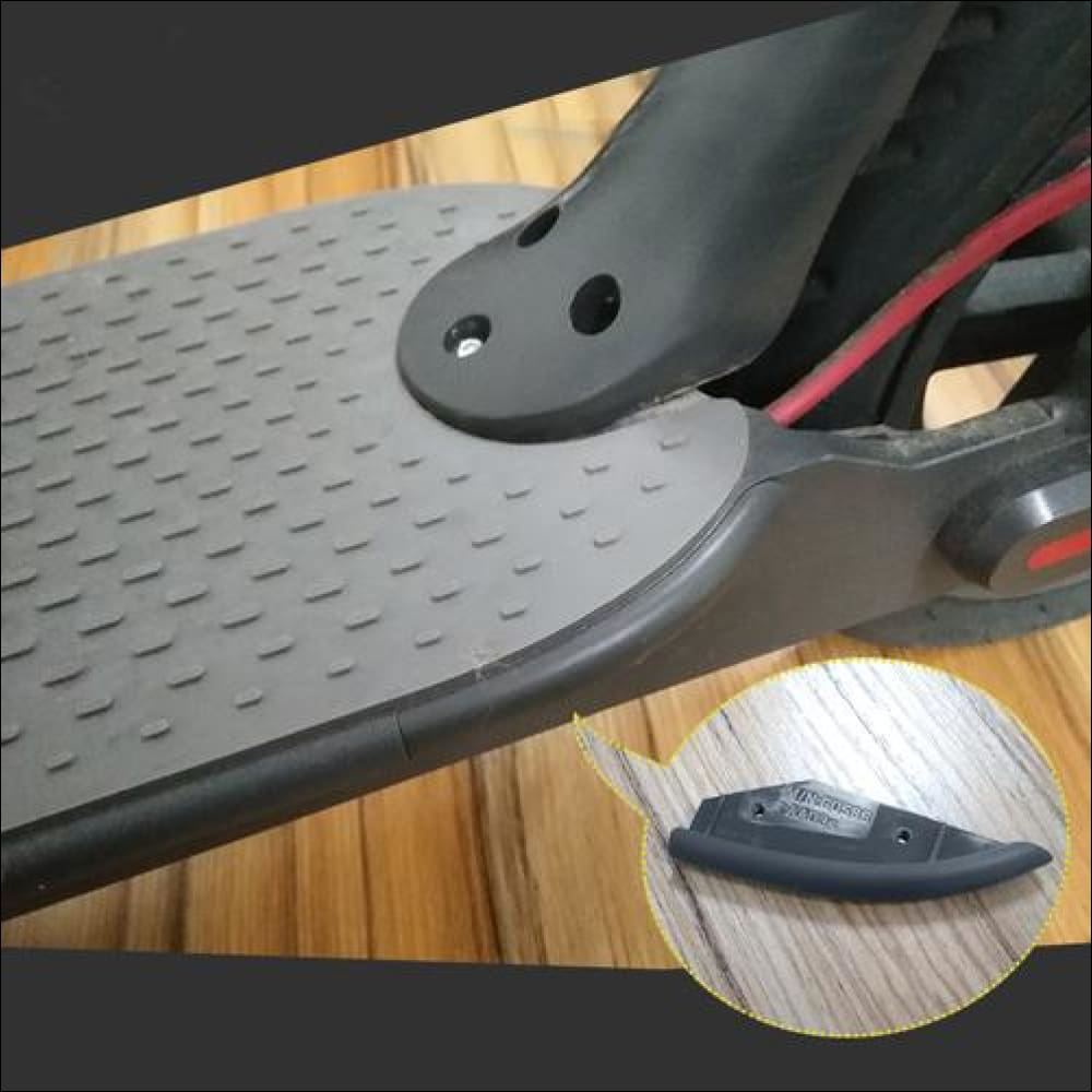 Cache plastique châssis m365 avant ou arrière Miscooter M 365