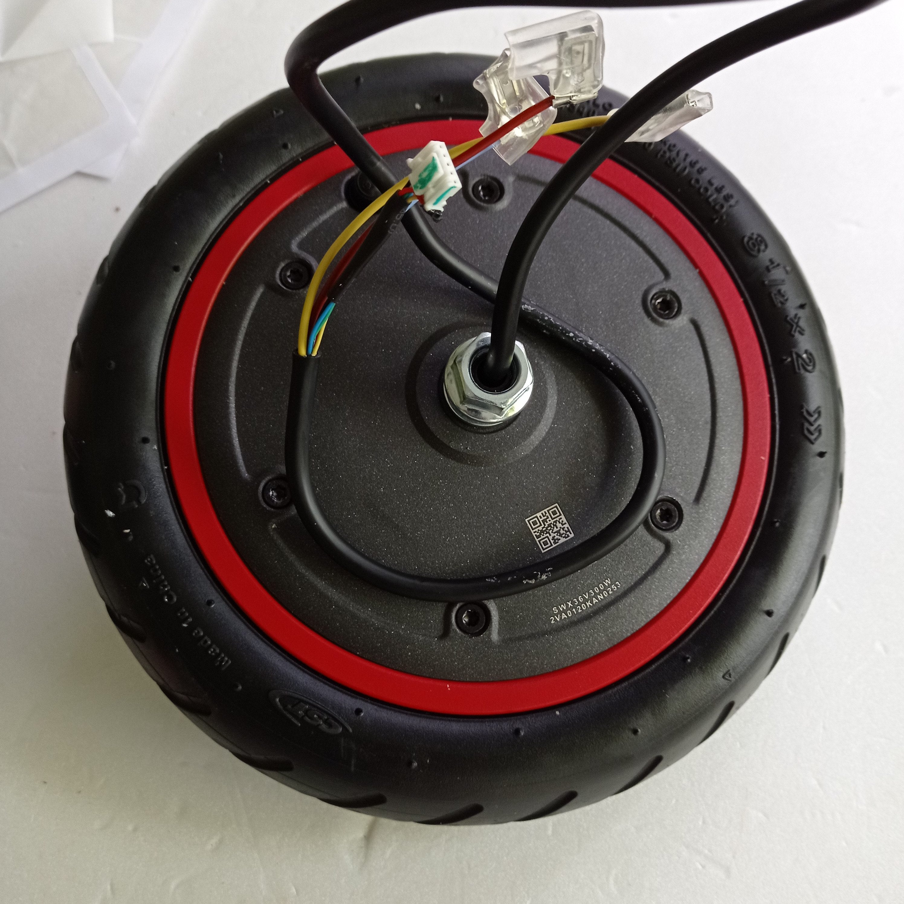 Tube / Chambre à air MONORIM pour trottinette électrique roue avant/arrière  8,5 Zoll noir Vanne 0° (vanne droite) Note 1 - réparation parfaite