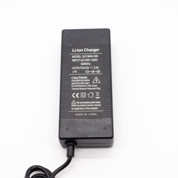 Chargeur multi-usage 36V 2A connecteur GX16/GX12/DC5.5mm/DC8mm/XLR Miscooter 